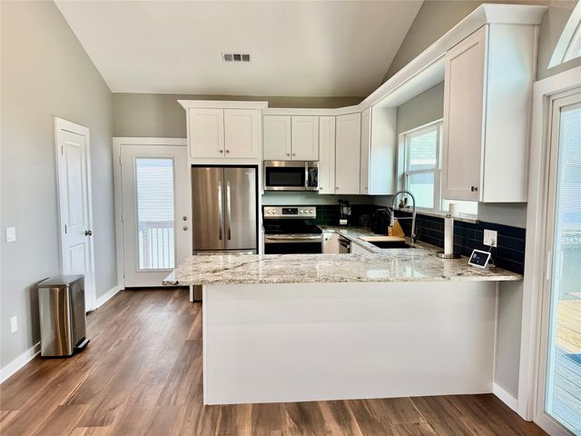 618 Hill ST, Burnet, TX 78611