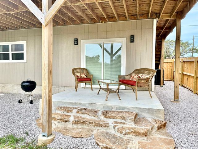 618 Hill ST, Burnet, TX 78611