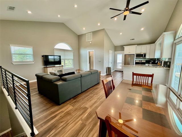 618 Hill ST, Burnet, TX 78611