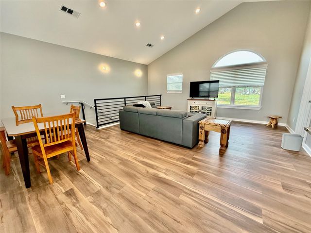 618 Hill ST, Burnet, TX 78611