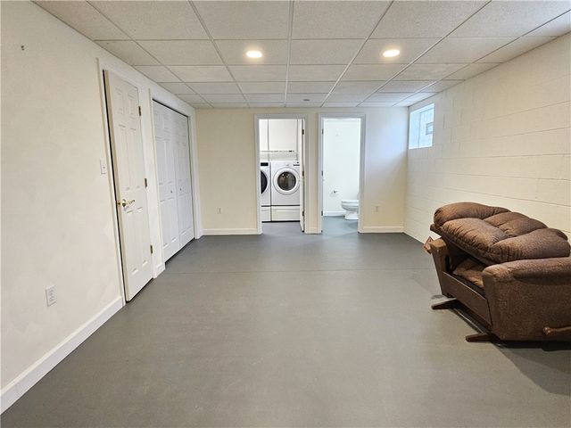 519 Sawmill Rd, Unity Twp, PA 15601