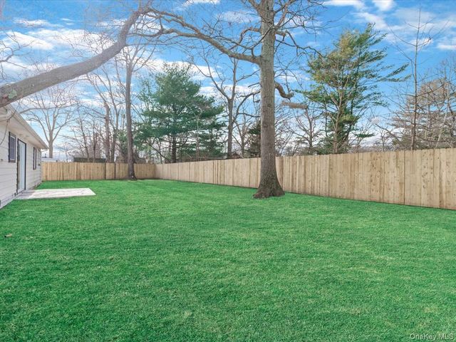 38 Midland Avenue, Mastic, NY 11950