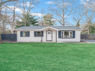 38 Midland Avenue, Mastic, NY 11950