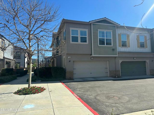 139 Farmhouse Drive 6, Simi Valley, CA 93065