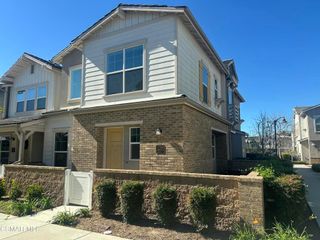 139 Farmhouse Drive 6, Simi Valley, CA 93065