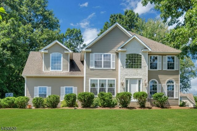 6 Sabine Ln, Hardyston Twp., NJ 07416