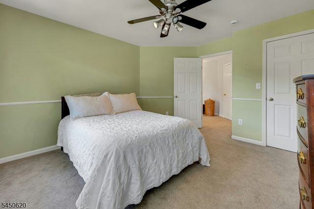 6 Sabine Ln, Hardyston Twp., NJ 07416