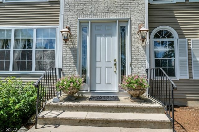6 Sabine Ln, Hardyston Twp., NJ 07416