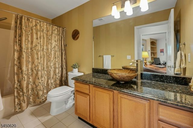 6 Sabine Ln, Hardyston Twp., NJ 07416