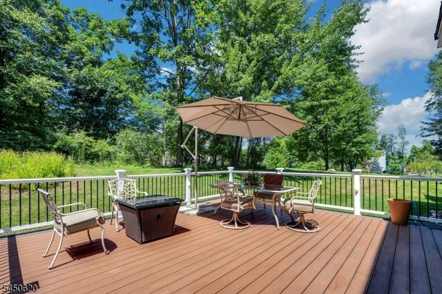 6 Sabine Ln, Hardyston Twp., NJ 07416
