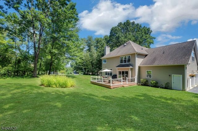 6 Sabine Ln, Hardyston Twp., NJ 07416