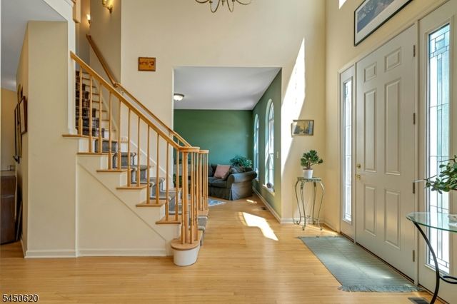 6 Sabine Ln, Hardyston Twp., NJ 07416