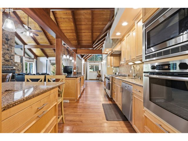 45225 Se PAHA LOOP Dr, Sandy, OR 97055