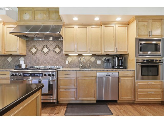 45225 Se PAHA LOOP Dr, Sandy, OR 97055