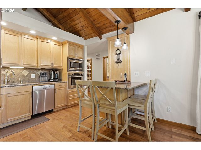 45225 Se PAHA LOOP Dr, Sandy, OR 97055