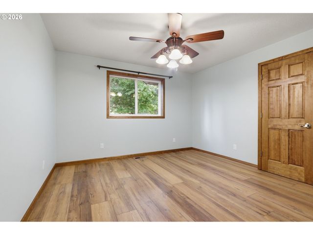 45225 Se PAHA LOOP Dr, Sandy, OR 97055
