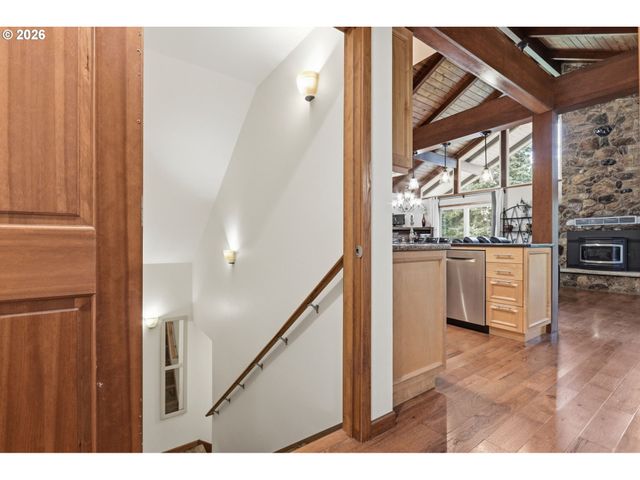 45225 Se PAHA LOOP Dr, Sandy, OR 97055