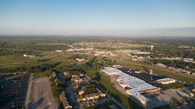 315 Appaloosa Drive, Alvin, TX 77511