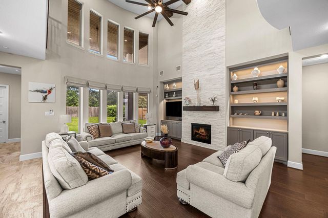 13622 E Palomino Lake Circle, Cypress, TX 77429