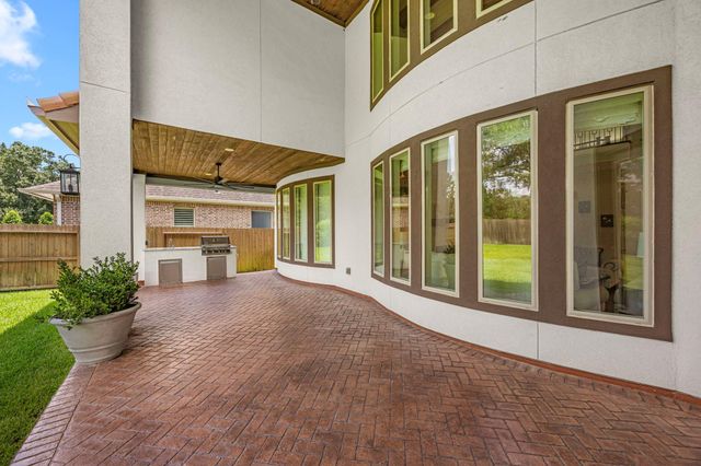 13622 E Palomino Lake Circle, Cypress, TX 77429