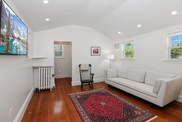 55 Gregory St, Marblehead, MA 01945