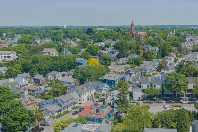 55 Gregory St, Marblehead, MA 01945
