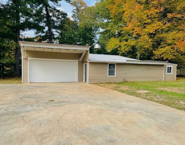 36 Riverside Drive, Allenstown, NH 03275