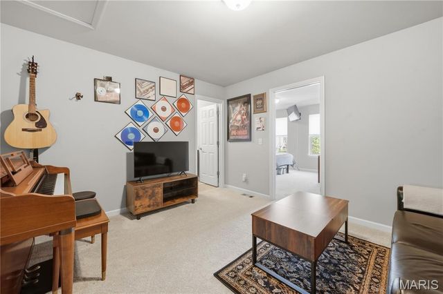 351 Champion Way Drive, Ballwin, MO 63011
