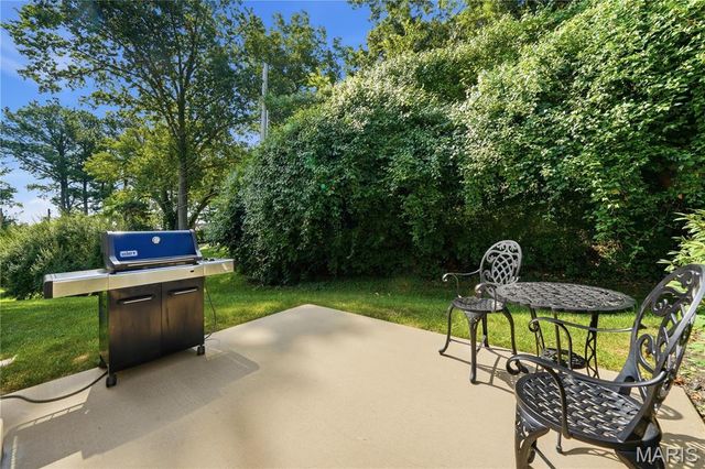 351 Champion Way Drive, Ballwin, MO 63011