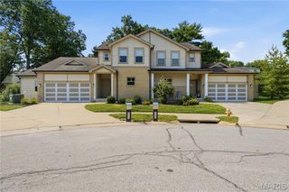 351 Champion Way Drive, Ballwin, MO 63011