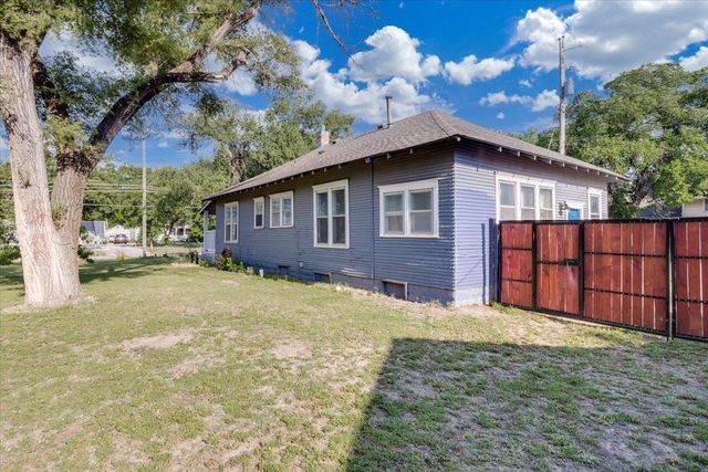 3658 N Arkansas Ave, Wichita, KS 67204