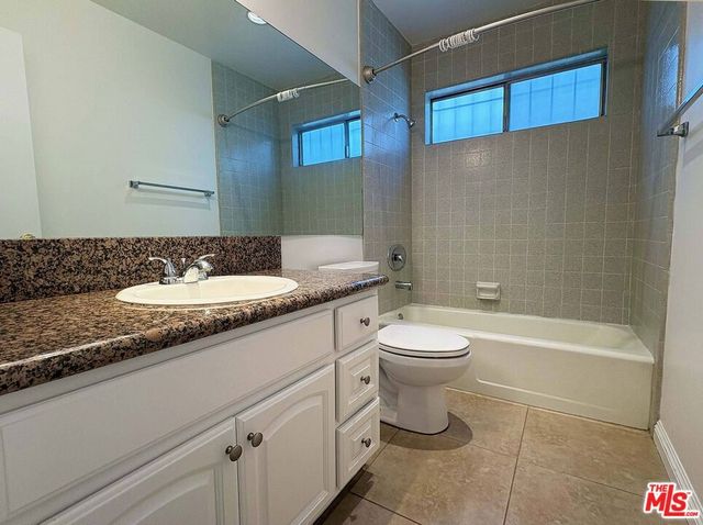 870 Figueroa Terrace 1, Los Angeles, CA 90012