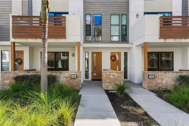 1682 Grandview, Costa Mesa, CA 92627
