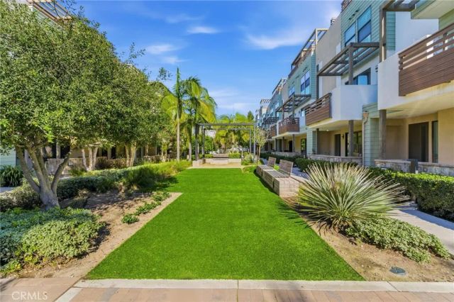 1682 Grandview, Costa Mesa, CA 92627