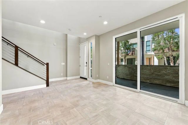 1682 Grandview, Costa Mesa, CA 92627
