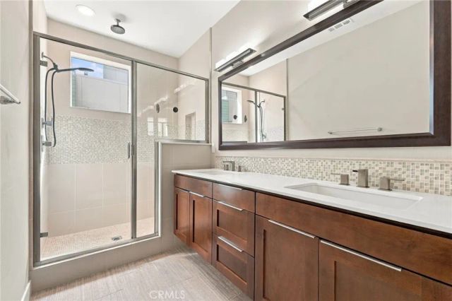 1682 Grandview, Costa Mesa, CA 92627