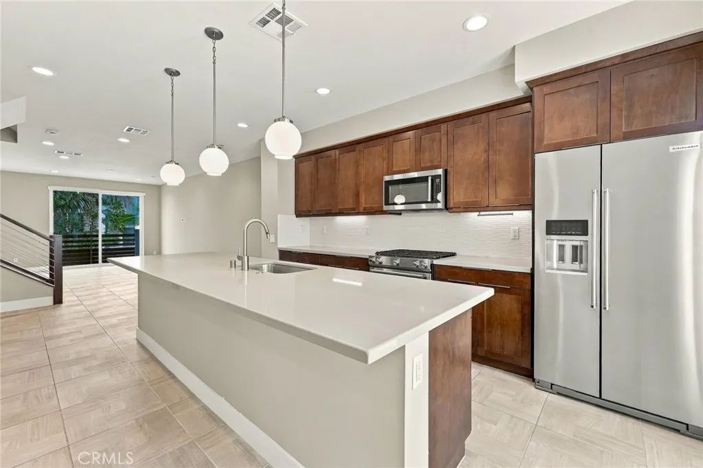 1682 Grandview, Costa Mesa, CA 92627