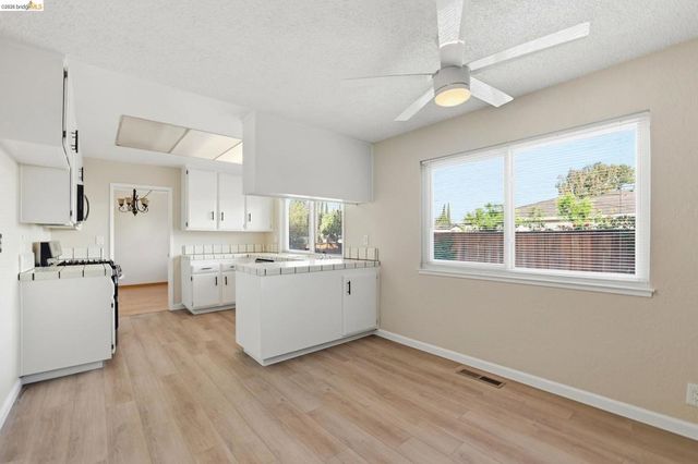 518 Churchill Park Dr, San Jose, CA 95136