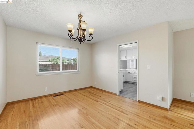 518 Churchill Park Dr, San Jose, CA 95136