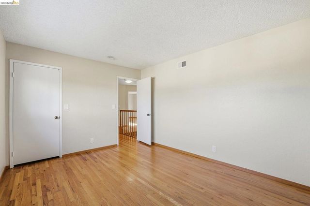 518 Churchill Park Dr, San Jose, CA 95136