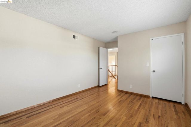 518 Churchill Park Dr, San Jose, CA 95136