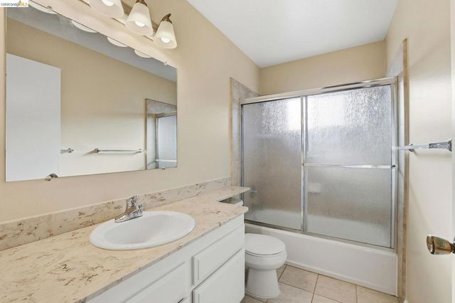 518 Churchill Park Dr, San Jose, CA 95136