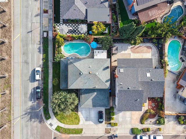 518 Churchill Park Dr, San Jose, CA 95136