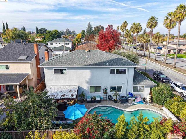 518 Churchill Park Dr, San Jose, CA 95136