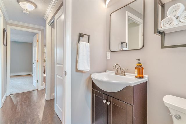 10 Woodcrest 4, Weymouth, MA 02190