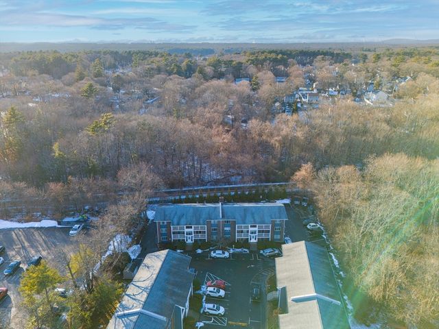 10 Woodcrest 4, Weymouth, MA 02190