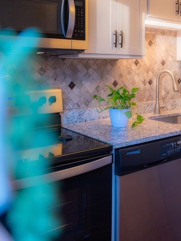 10 Woodcrest 4, Weymouth, MA 02190