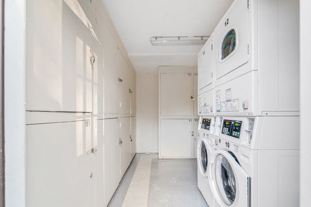 10 Woodcrest 4, Weymouth, MA 02190