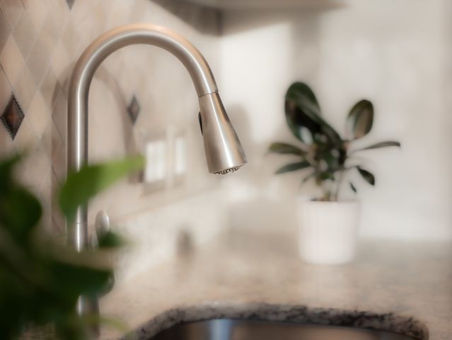 10 Woodcrest 4, Weymouth, MA 02190