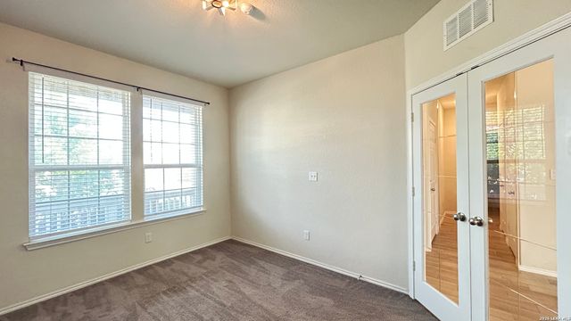 14003 KNOB CRK, San Antonio, TX 78245